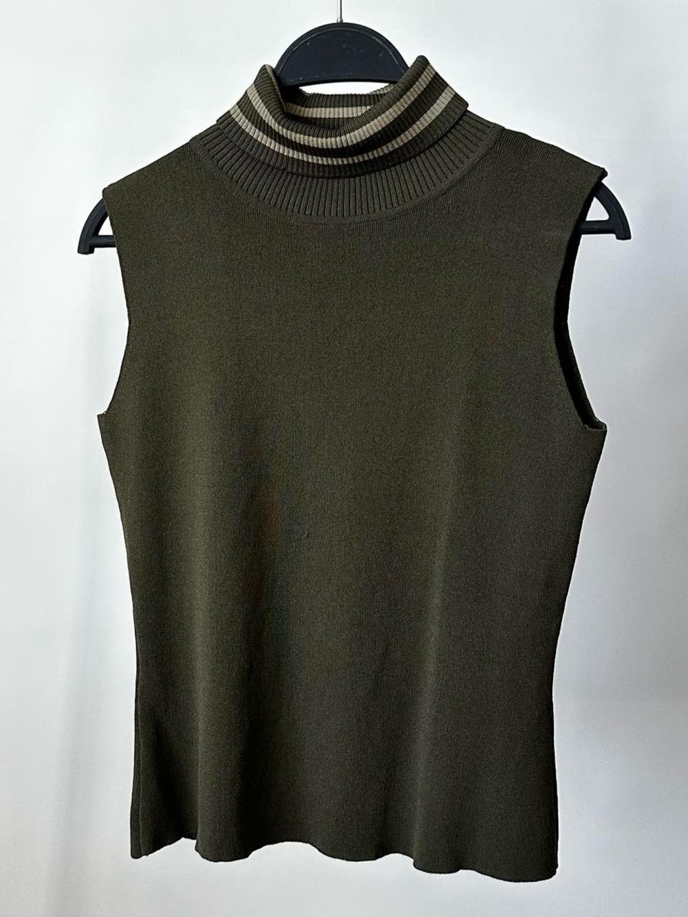 Vintage Sporty Stretch Knit Sleeveless Turtleneck Top Size-Small